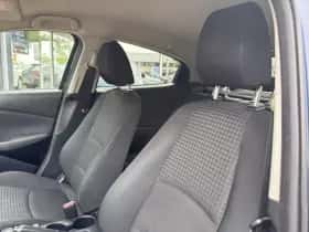 Mazda 2 (2019) thumbnail 6