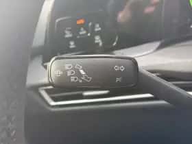 Volkswagen Golf (2023) thumbnail 13