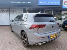 Volkswagen Golf (2023) thumbnail 4