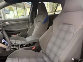 Volkswagen Golf (2023) thumbnail 7