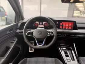 Volkswagen Golf (2023) thumbnail 9
