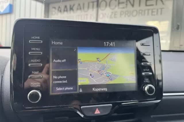Toyota Yaris (2023) thumbnail 5