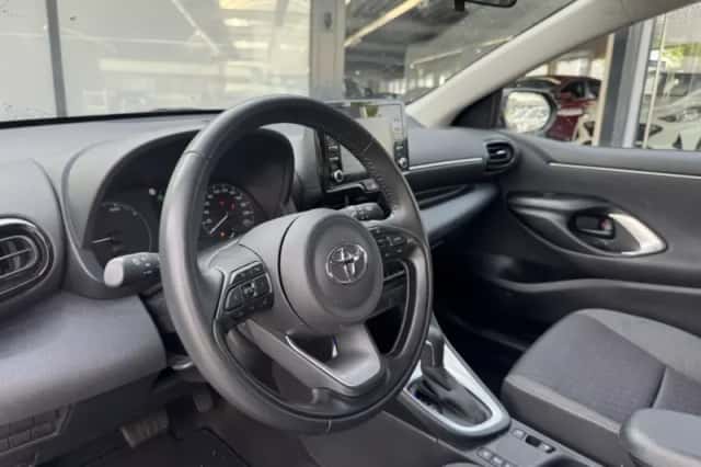 Toyota Yaris (2023) thumbnail 6