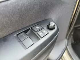 Toyota Yaris (2023) thumbnail 9