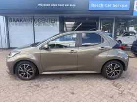 Toyota Yaris (2023) thumbnail 3