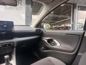 Toyota Yaris (2023) thumbnail 23