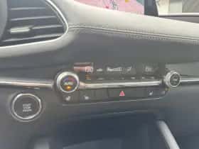 Mazda 3 (2024) thumbnail 17