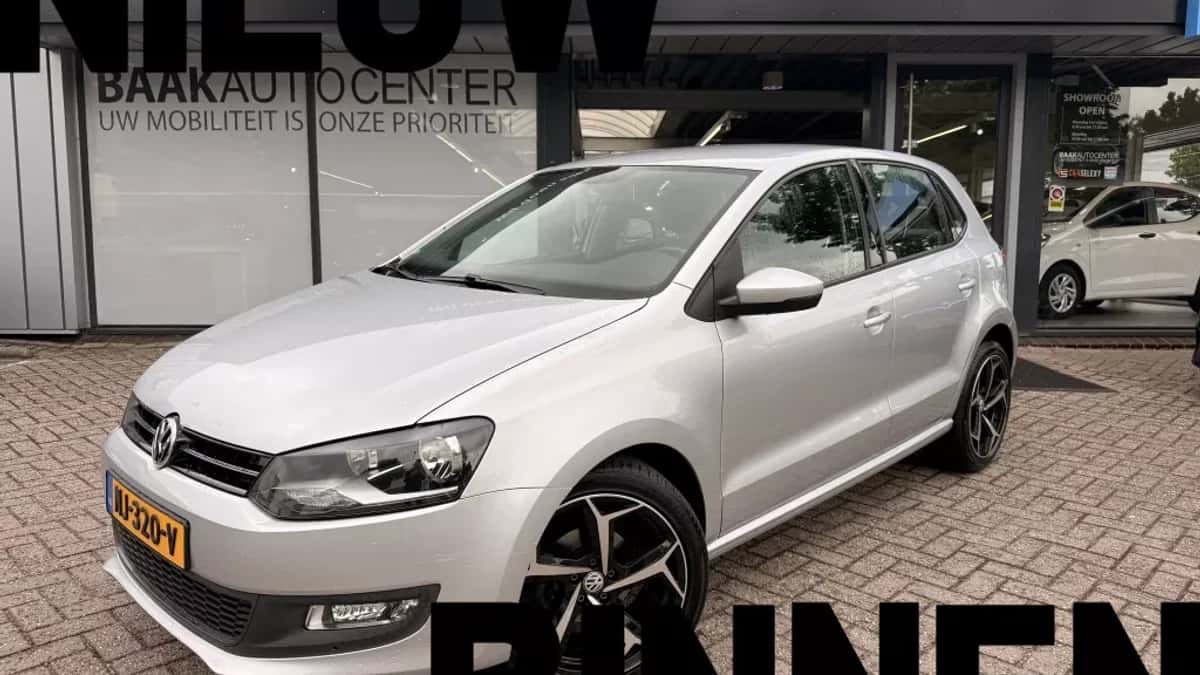 Volkswagen Polo (2014) — foto 1