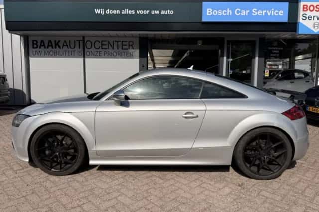 Audi TT (2009) thumbnail 3