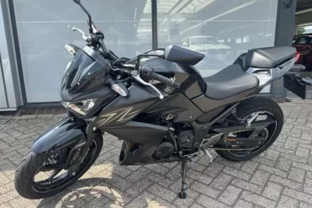 Kawasaki Z300 (2016) thumbnail 5