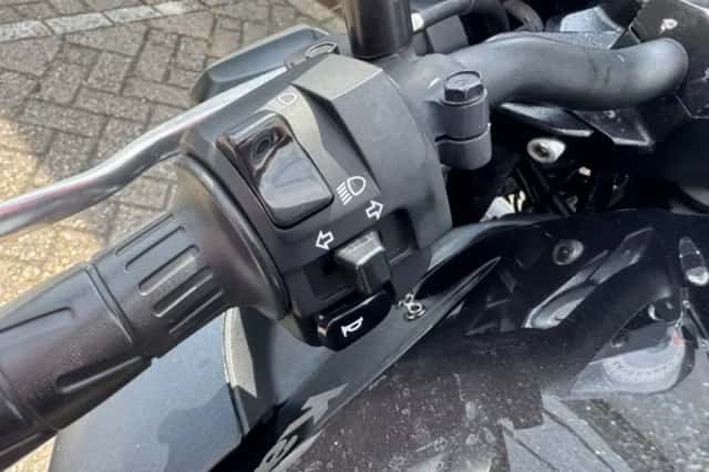 Kawasaki Z300 (2016) thumbnail 6