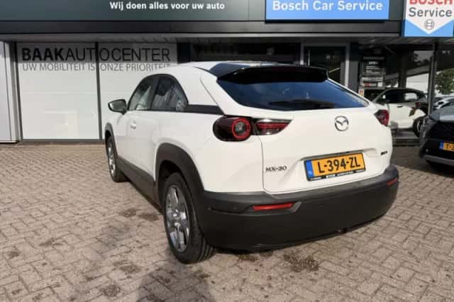 Mazda MX-30 (2021) thumbnail 4