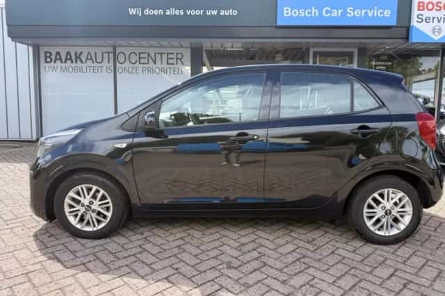 Kia Picanto (2021) thumbnail 3