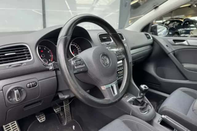 Volkswagen Golf (2011) thumbnail 6