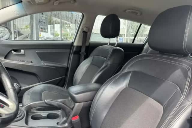Kia Sportage (2012) thumbnail 6