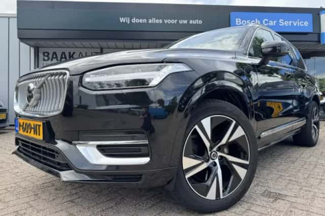 Volvo XC90 (2022) thumbnail 2
