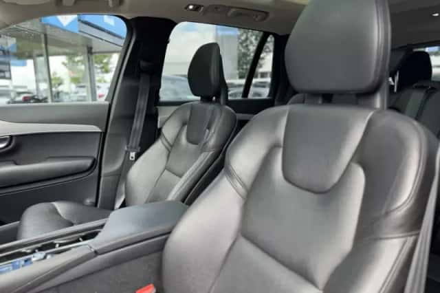 Volvo XC90 (2022) thumbnail 6