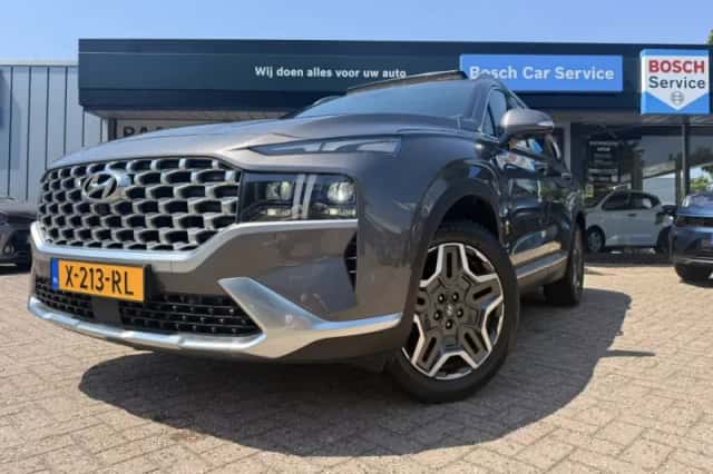 Hyundai Santa (2024) thumbnail 2
