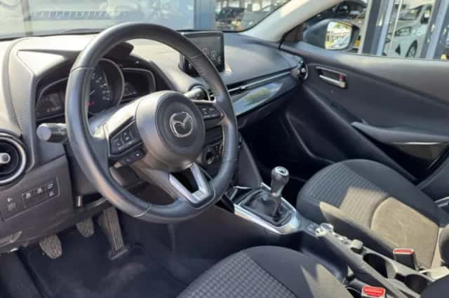 Mazda 2 (2019) thumbnail 5