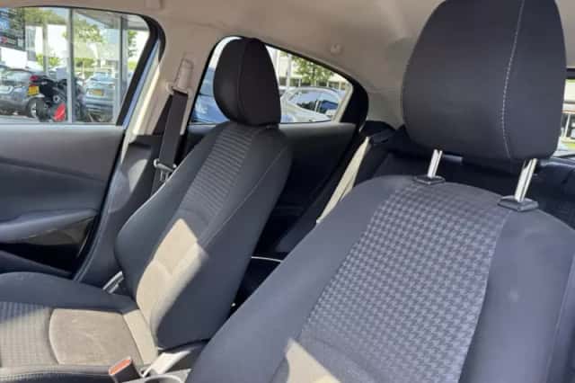 Mazda 2 (2019) thumbnail 6
