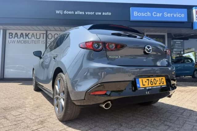 Mazda 3 (2021) thumbnail 5