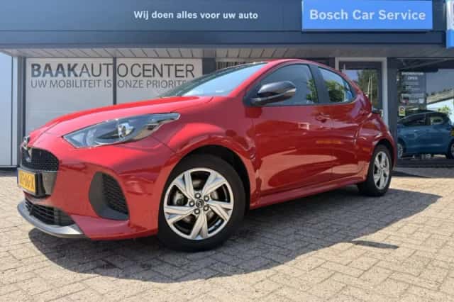 Mazda 2 (2024) thumbnail 2