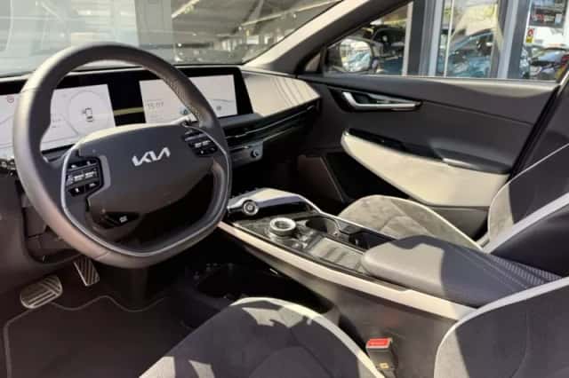 Kia EV6 (2021) thumbnail 6