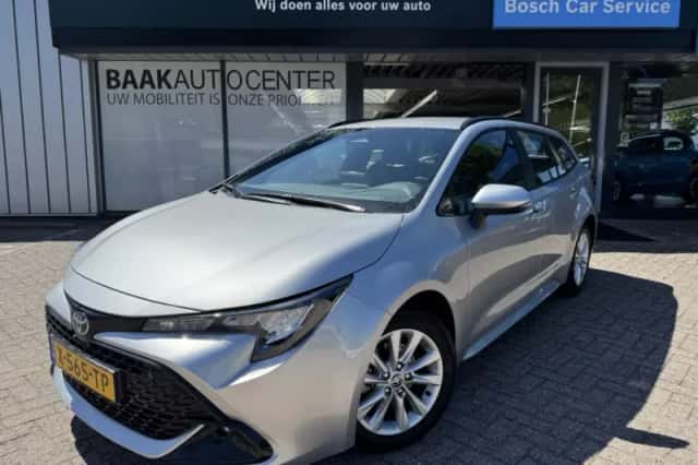 Toyota Corolla (2024) thumbnail 1