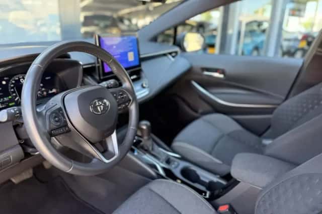 Toyota Corolla (2024) thumbnail 6