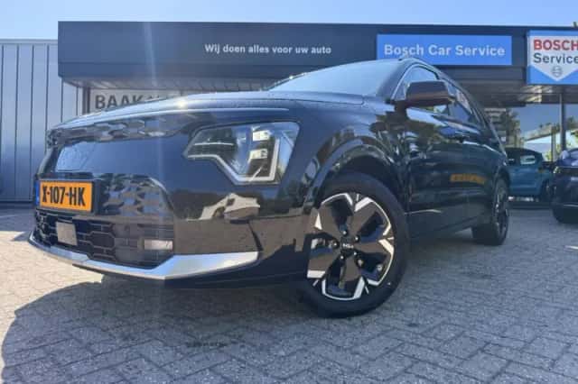 Kia Niro (2023) thumbnail 2