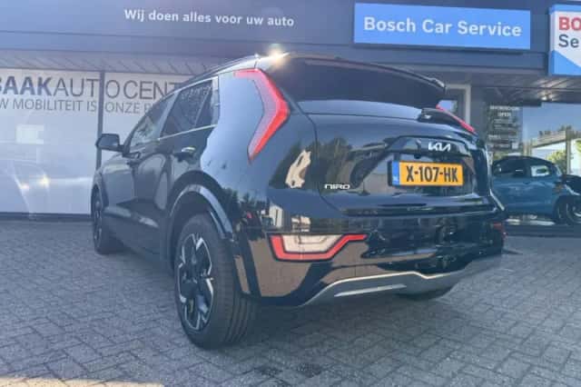Kia Niro (2023) thumbnail 5