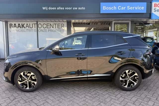 Kia Sportage (2023) thumbnail 3