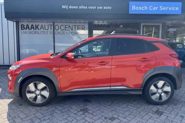 Hyundai Kona (2019) thumbnail 3