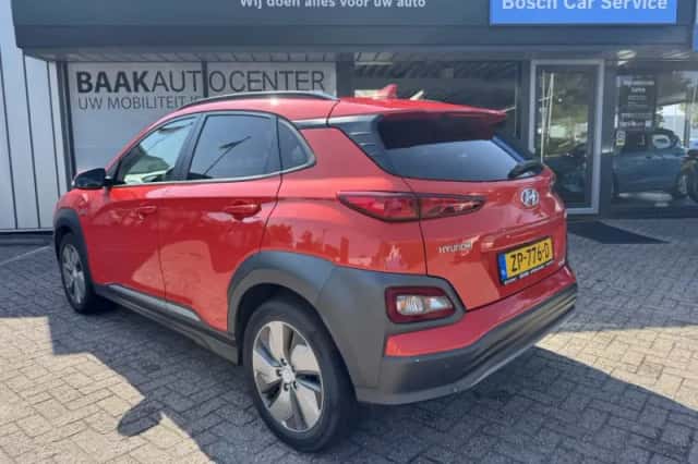 Hyundai Kona (2019) thumbnail 4