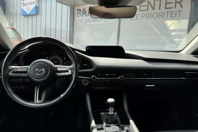 Mazda 3 (2019) thumbnail 6