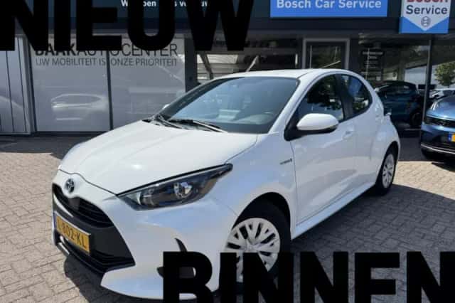 Toyota Yaris (2021) thumbnail 1