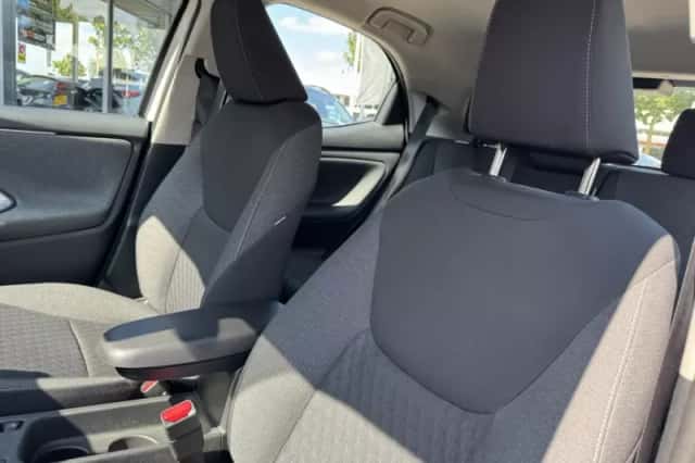 Toyota Yaris (2021) thumbnail 6