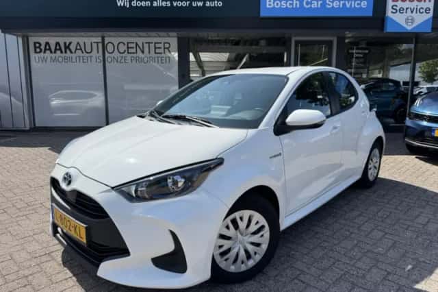 Toyota Yaris (2021) thumbnail 1