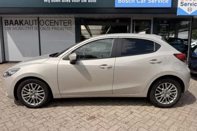 Mazda 2 (2021) thumbnail 3