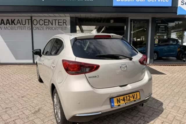 Mazda 2 (2021) thumbnail 4