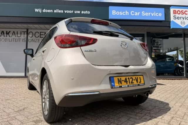 Mazda 2 (2021) thumbnail 5