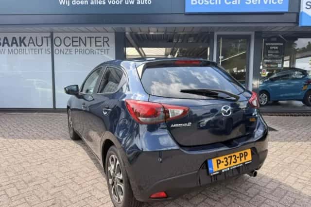 Mazda 2 (2017) thumbnail 4