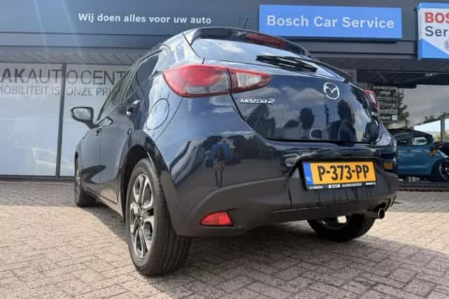 Mazda 2 (2017) thumbnail 5