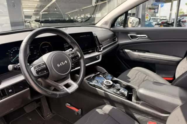 Kia Sportage (2023) thumbnail 6