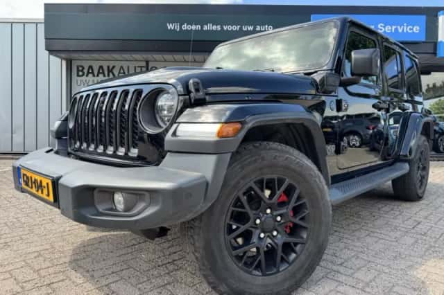 Jeep Wrangler (2021) thumbnail 2