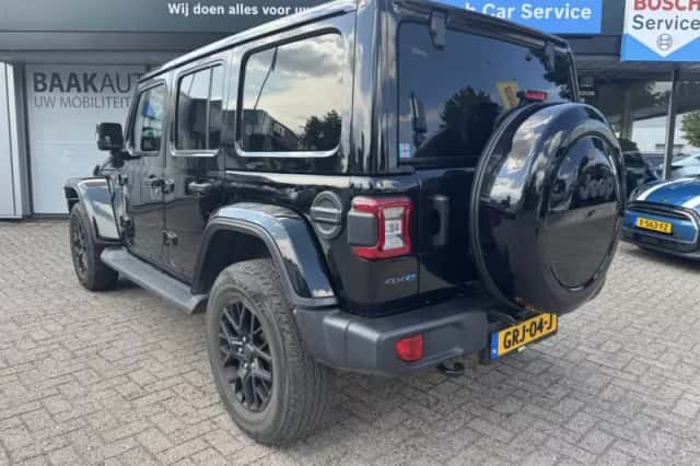 Jeep Wrangler (2021) thumbnail 4
