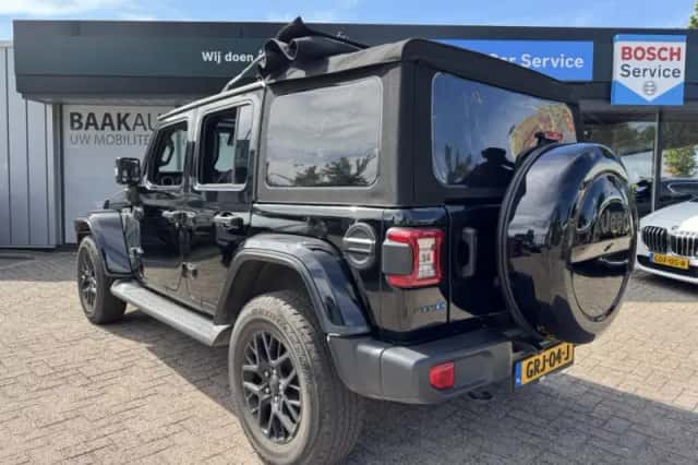 Jeep Wrangler (2021) thumbnail 4