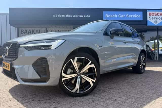 Volvo XC60 (2025) thumbnail 2