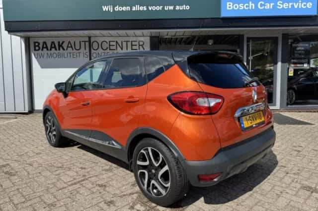 Renault Captur (2014) thumbnail 4