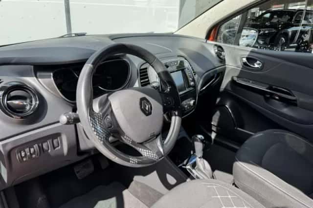 Renault Captur (2014) thumbnail 5